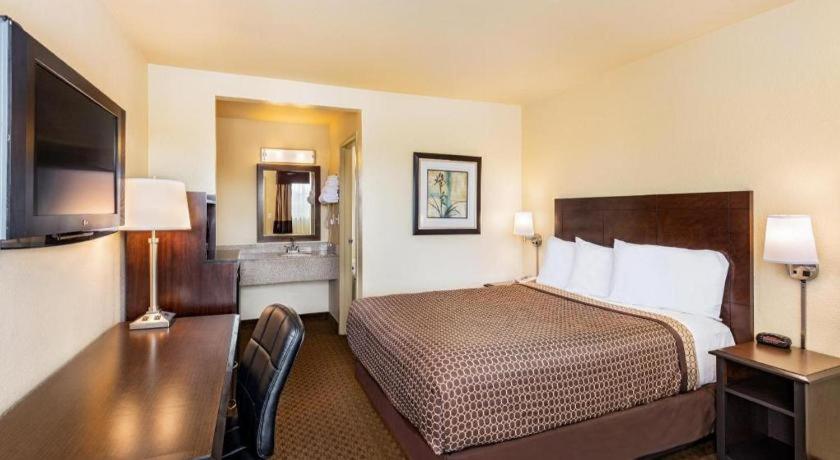 טוסטין Lemon Heights Inn מראה חיצוני תמונה