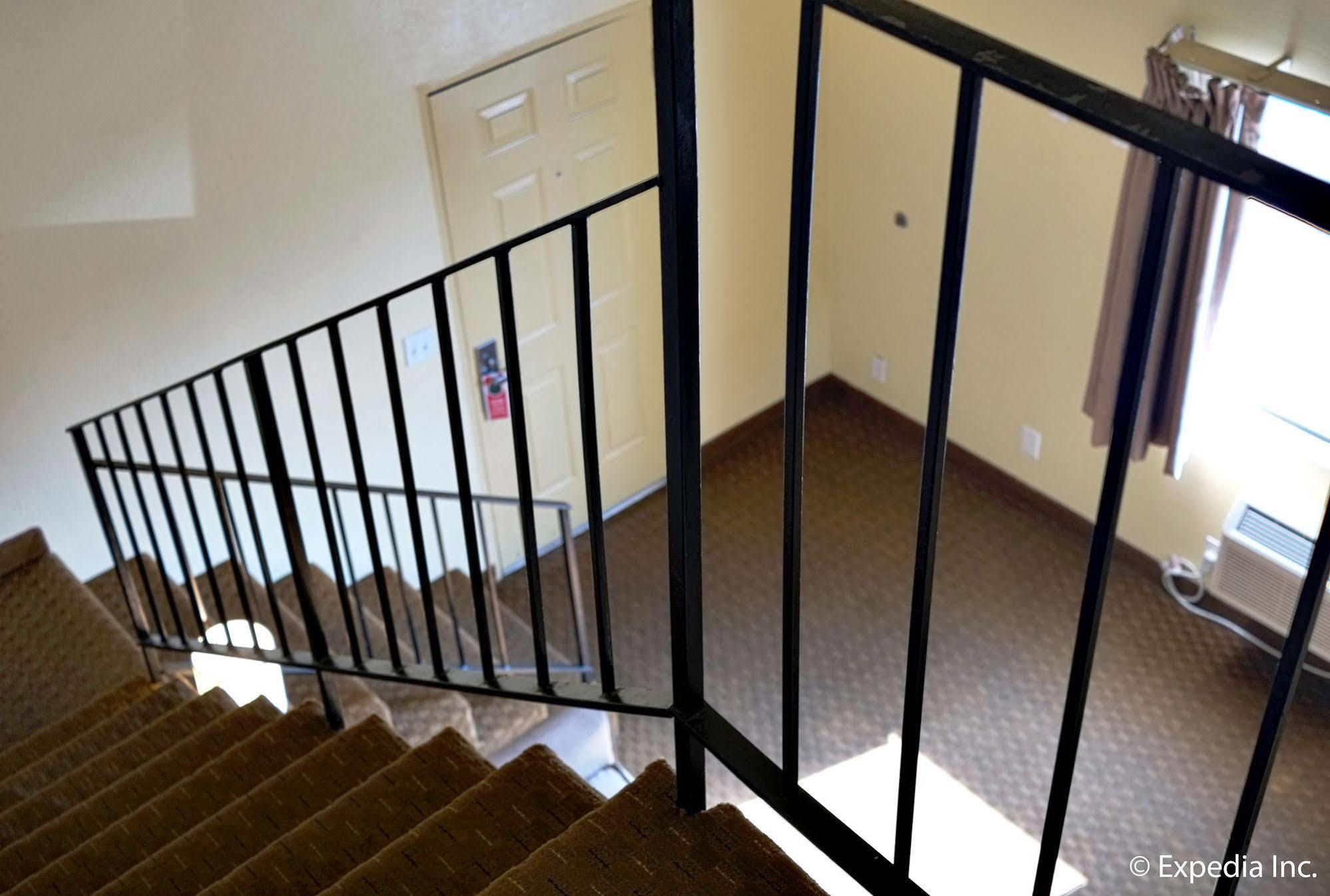 טוסטין Lemon Heights Inn מראה חיצוני תמונה